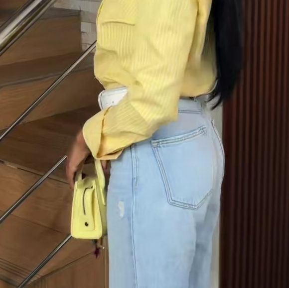 Steve Madden Neon Yellow Mini Bag - Picture 13 of 16